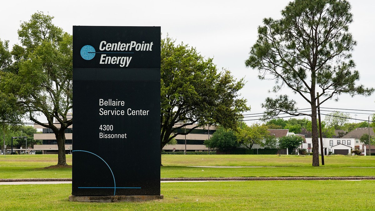 Houston'daki CenterPoint Energy Bellaire hizmet merkezinin tabelası