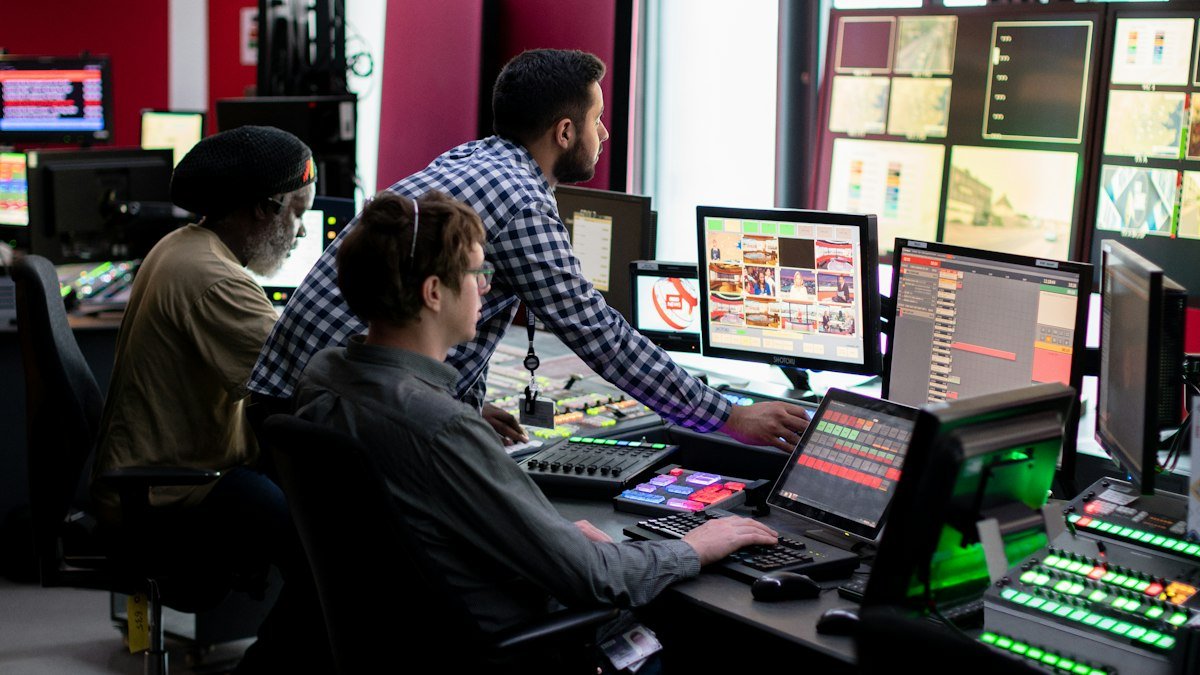 Temsili izleme odası — editoryal stok fotoğraf; Citrix veya NetScaler ürününün ya da olayın gerçek görüntüsü değildir