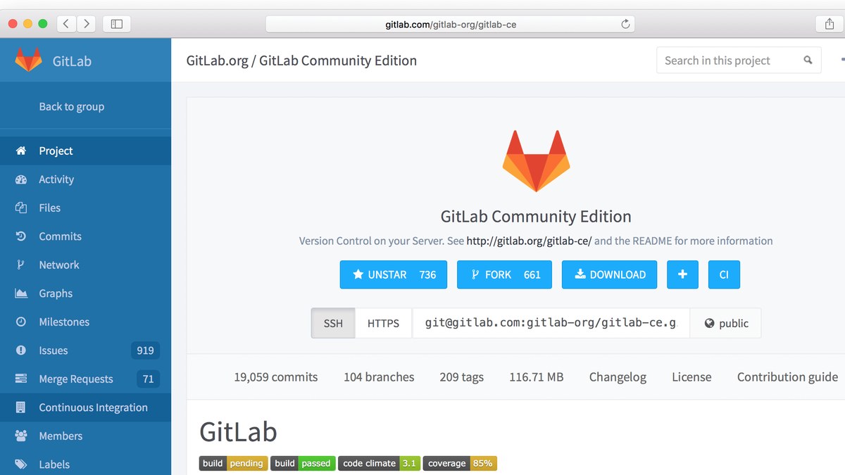 GitLab Community Edition proje sayfasının ekran görüntüsü; sol menüde Continuous Integration bölümü görülüyor, temsili (2015 arayüzü)
