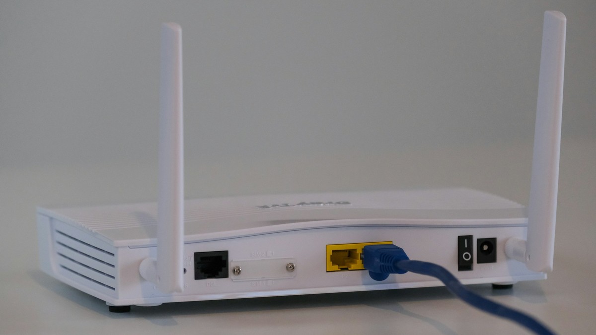 Temsili kablosuz yönlendirici / erişim noktası donanımı — Loglama.net TurkHotspot ürün arayüzü değildir