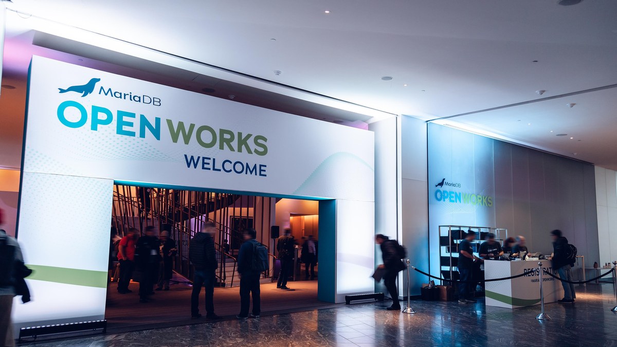 MariaDB OpenWorks 2019 konferansının giriş kapısı (temsili)