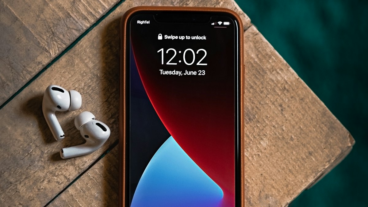 Temsili akıllı telefon — editoryal stok fotoğraf; OnePlus, OxygenOS veya araştırmacı olay görüntüsü değildir